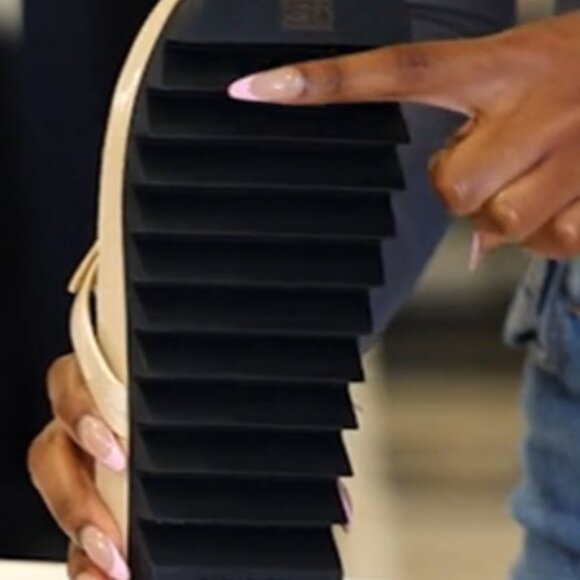 NWOT or Box Tory Burch Miller Cloud Lug Sandal - Picture 4 of 4